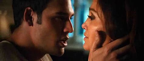 Jennifer Lopez nude, Lexi Atkins nude – The Boy Next Door (2015)